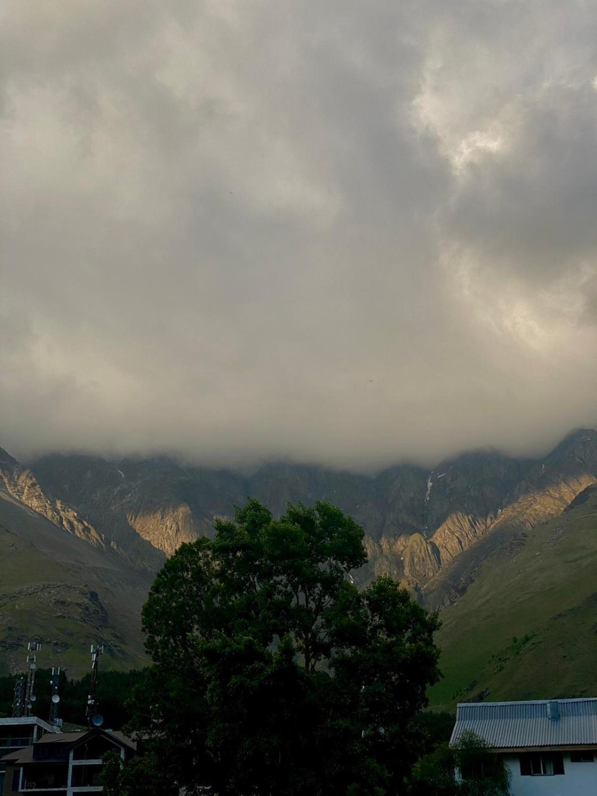 Mood Hotel Kazbegi Zewnętrze zdjęcie